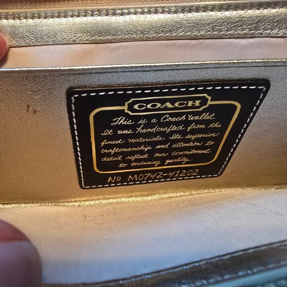 Coach Wallet Gold #41202 Credit Card Slots Pretty! Beautiful - Picture 9 of 16